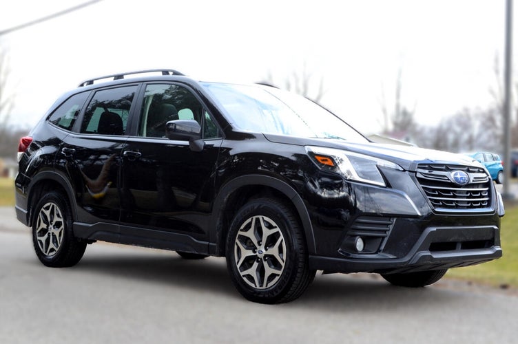 2022 Subaru Forester Premium in Wooster, OH - Dunn Brothers Premium Auto