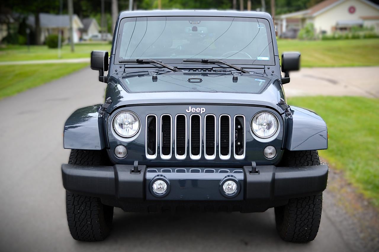 2018 Jeep Wrangler JK Unlimited Sahara 4WD