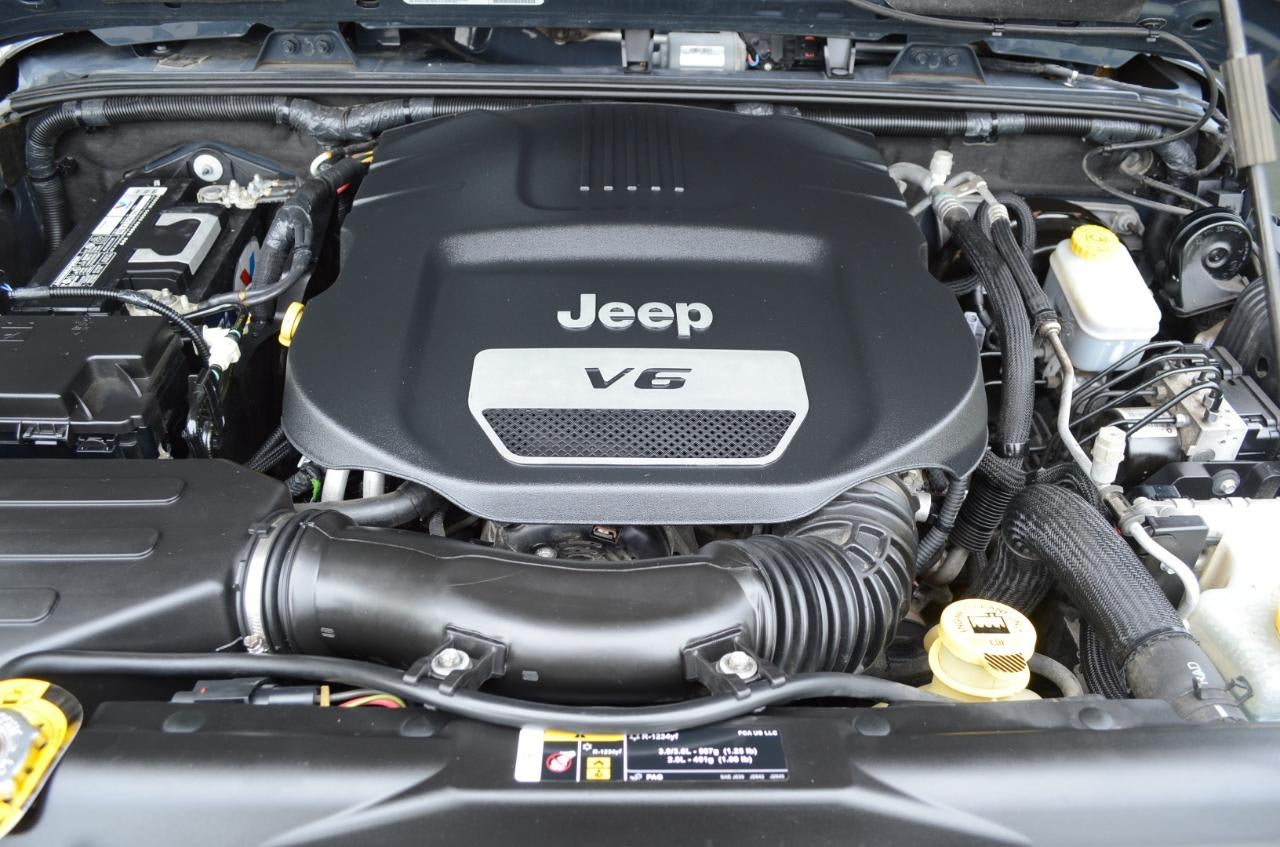 2018 Jeep Wrangler JK Unlimited Sahara 4WD