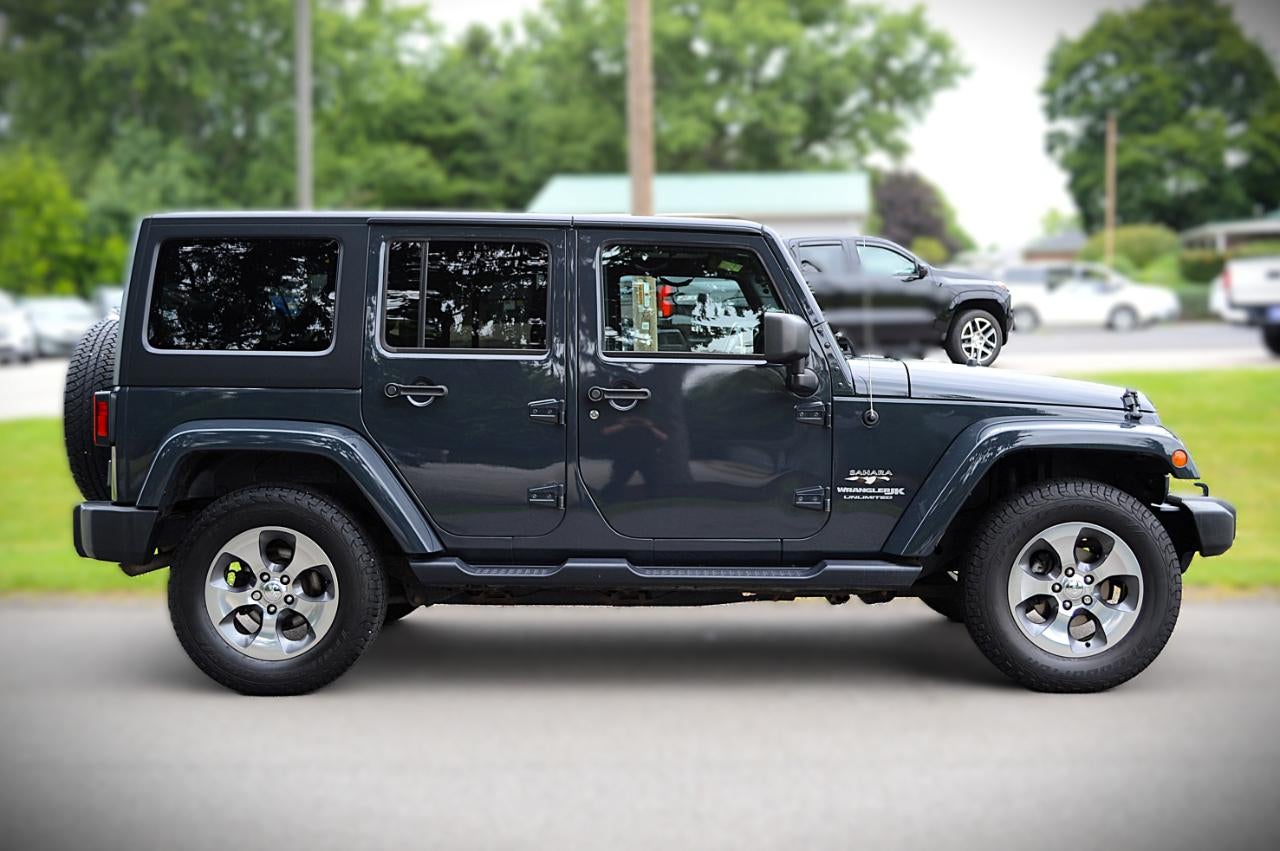 2018 Jeep Wrangler JK Unlimited Sahara 4WD