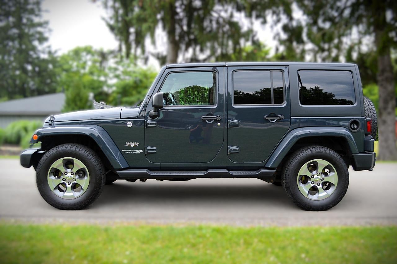 2018 Jeep Wrangler JK Unlimited Sahara 4WD