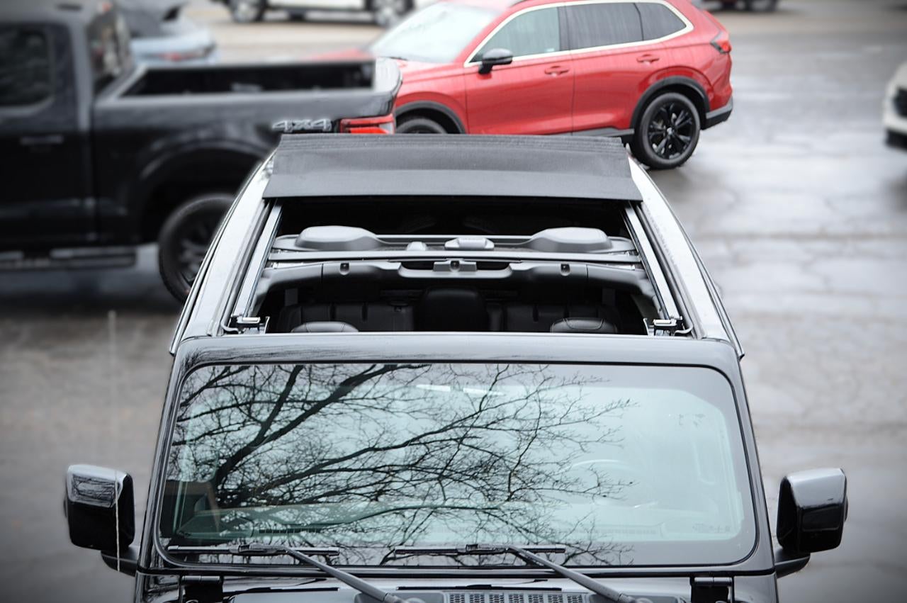 2023 Jeep Wrangler Unlimited Sahara