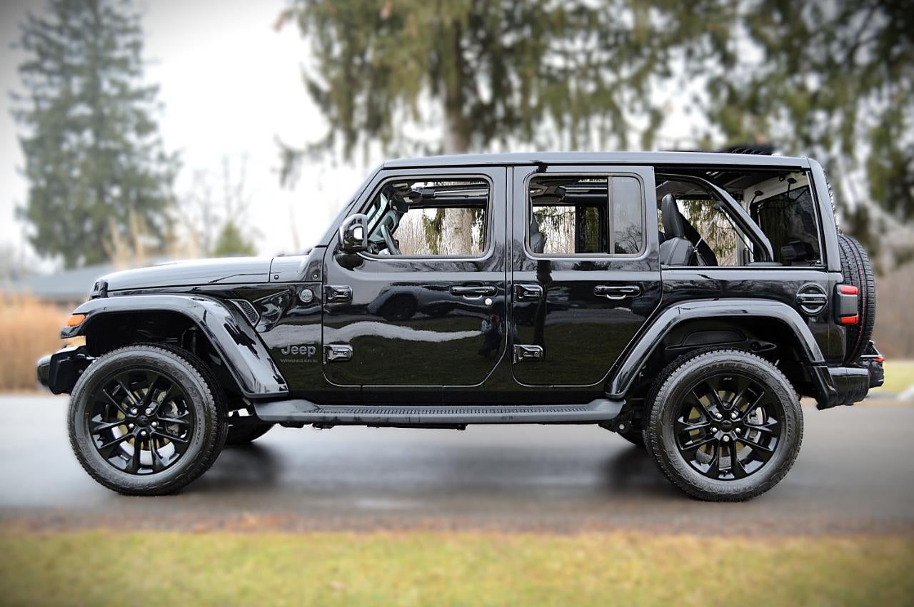 2023 Jeep Wrangler Unlimited Sahara