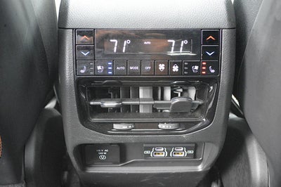 2024 Jeep Grand Cherokee Summit 4WD
