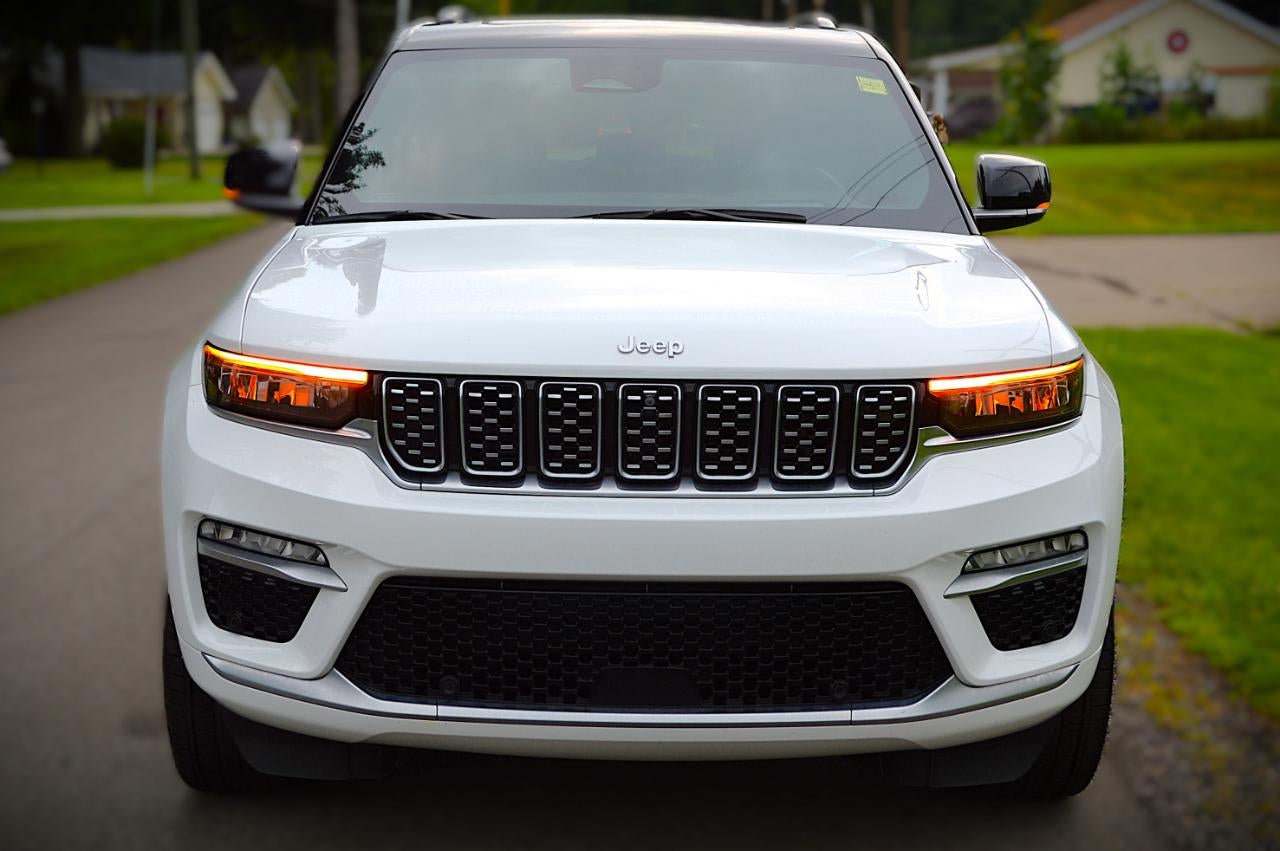2024 Jeep Grand Cherokee Summit 4WD