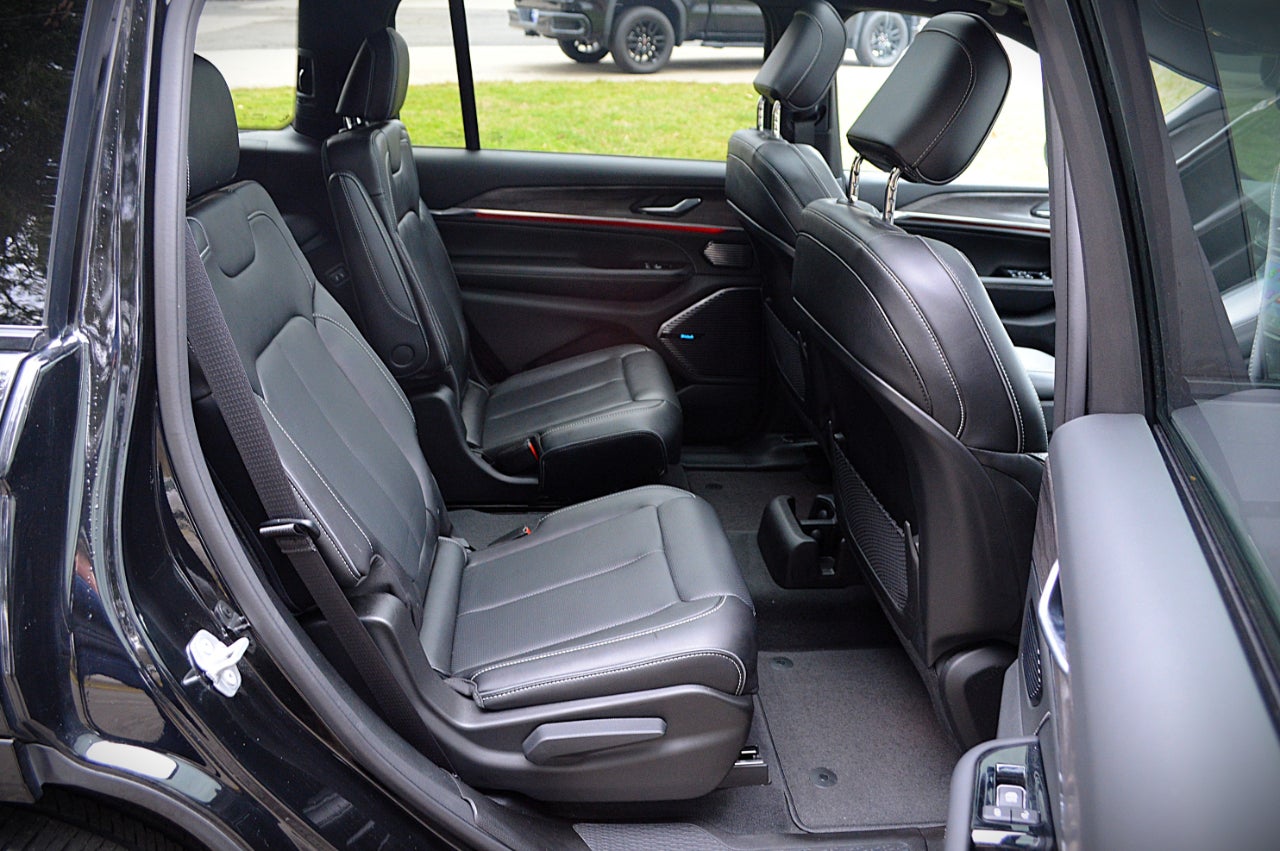 2023 Jeep Grand Cherokee L Overland 4WD