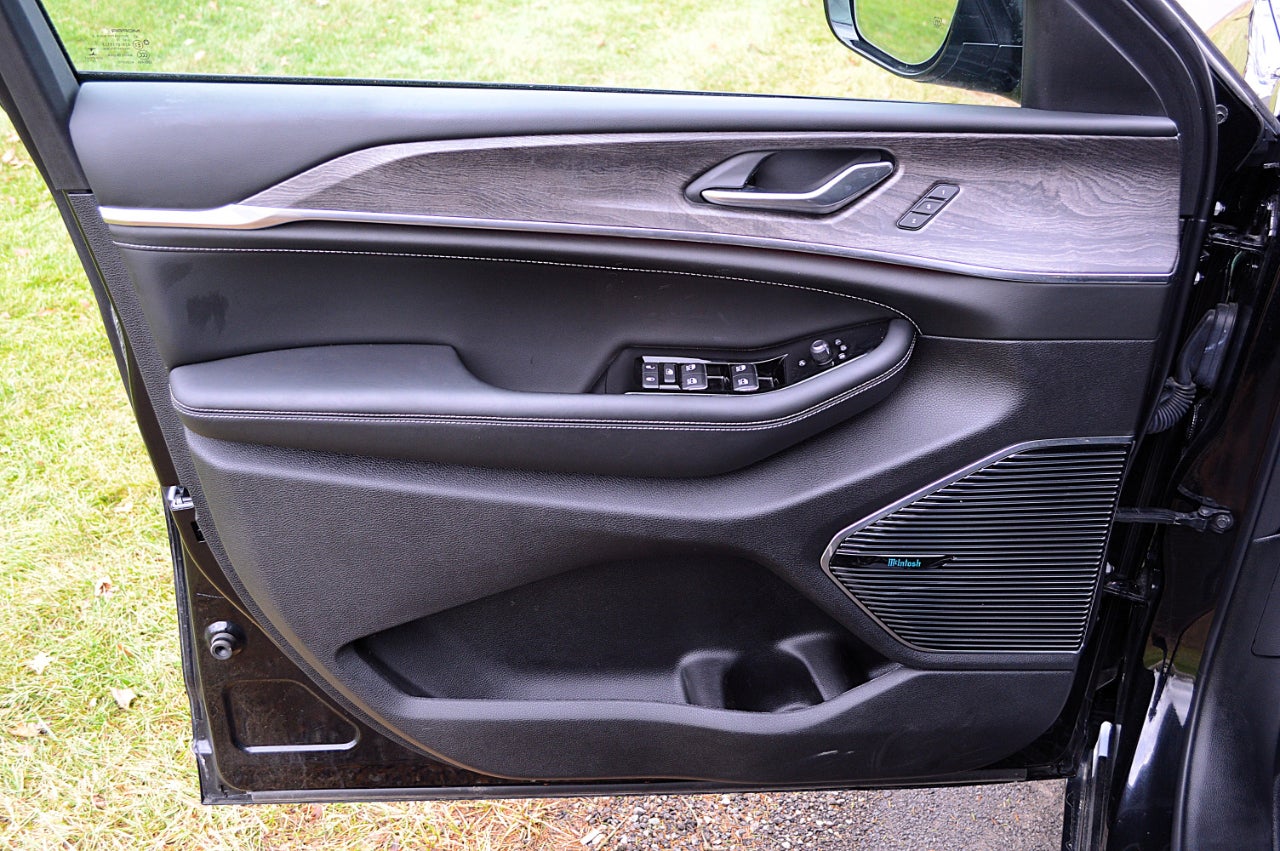 2023 Jeep Grand Cherokee L Overland 4WD