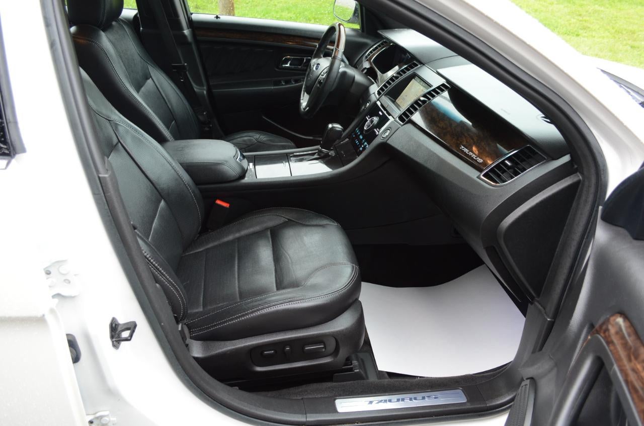2018 Ford Taurus Limited FWD