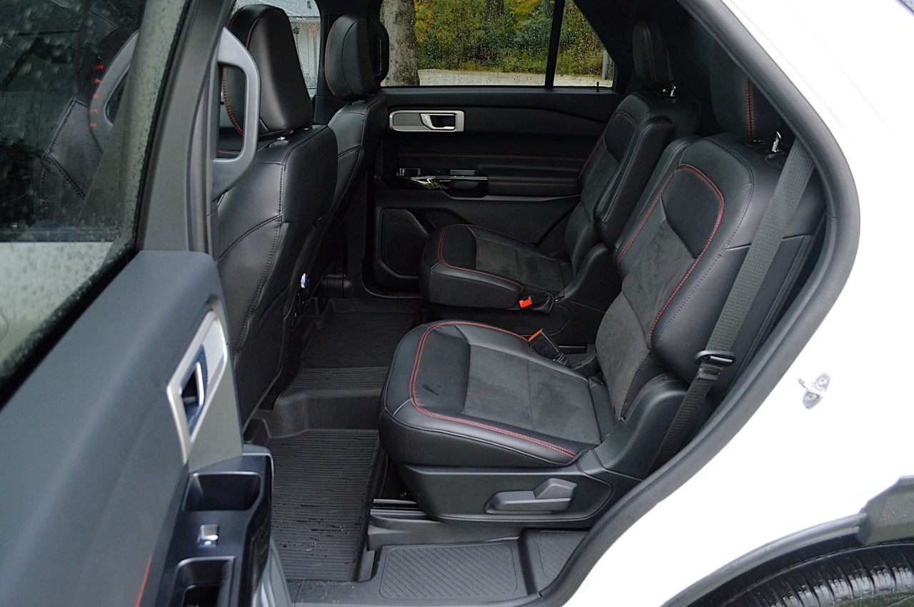 2024 Ford Explorer ST-Line AWD