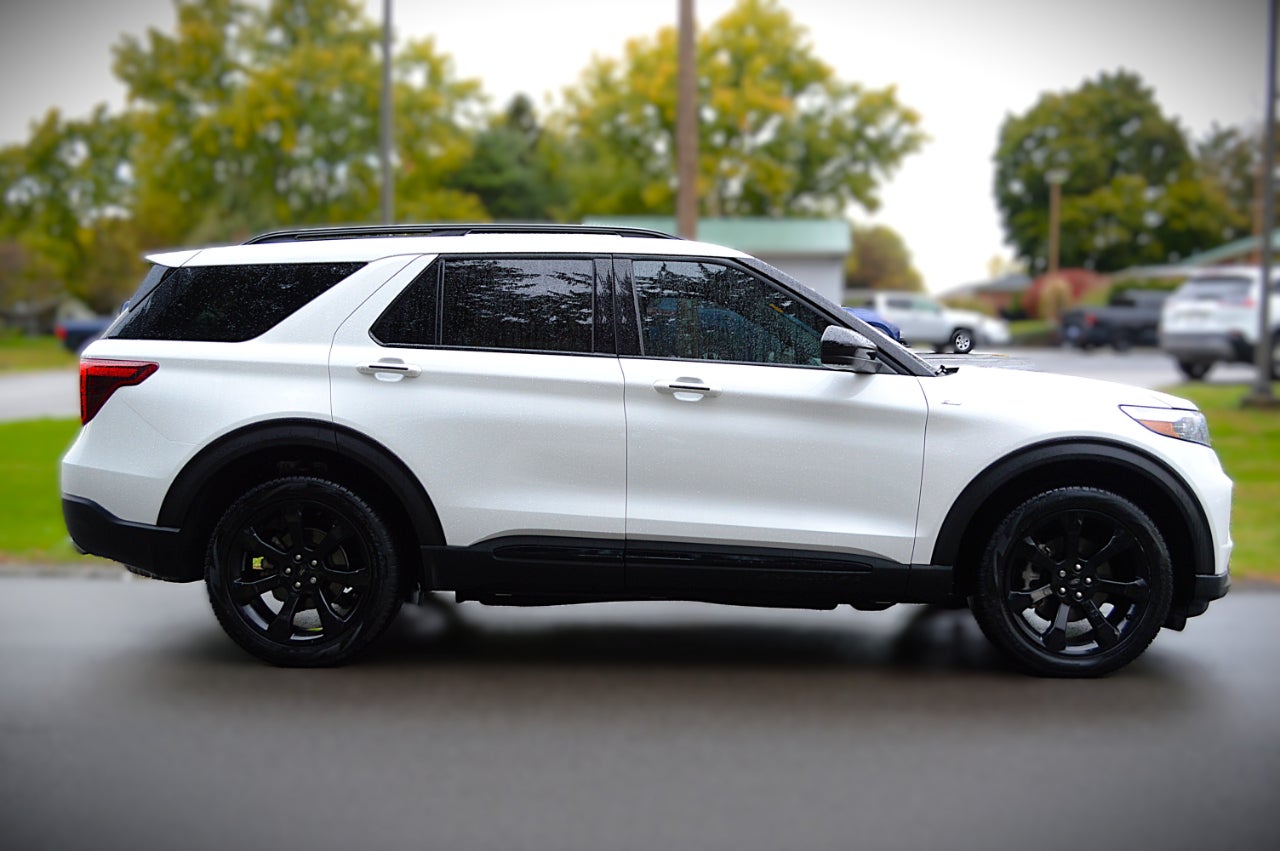2024 Ford Explorer ST-Line AWD