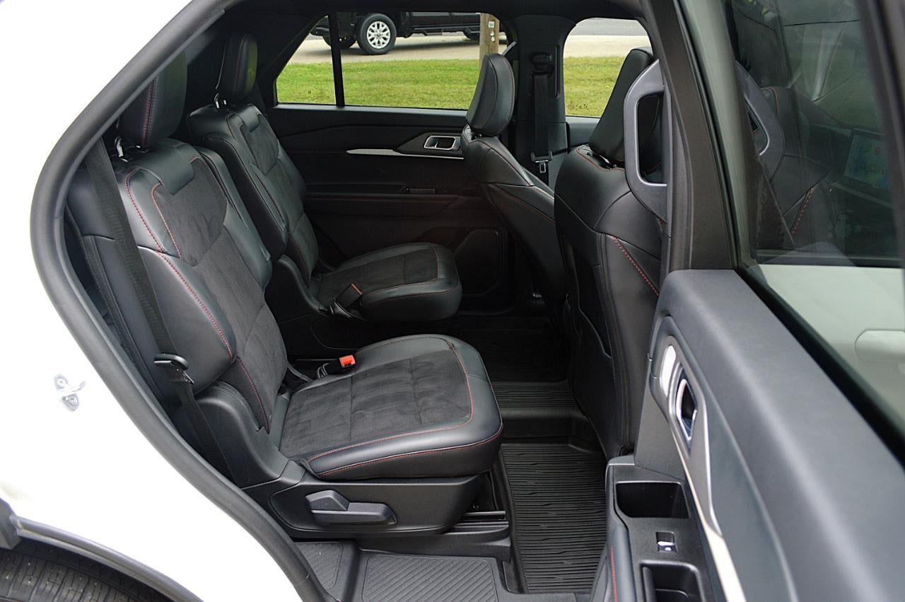 2025 Ford Explorer ST AWD
