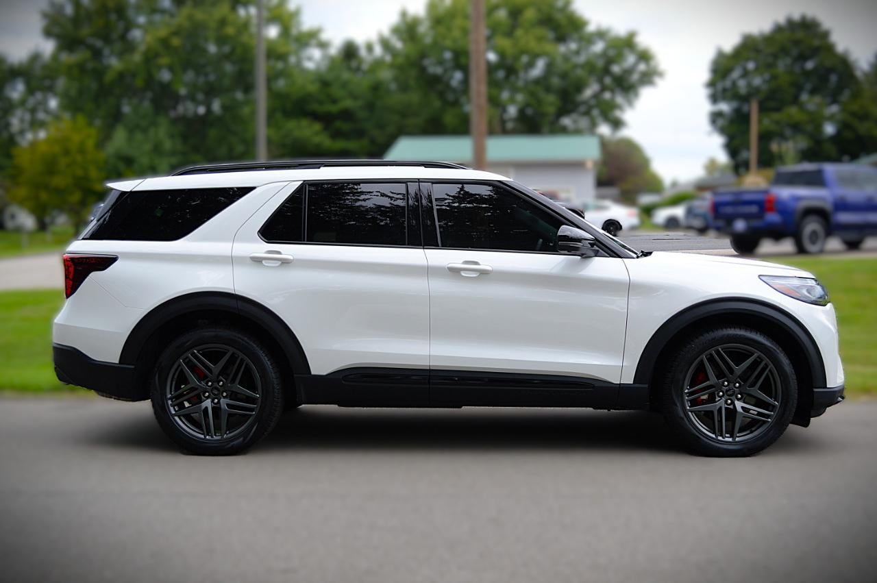 2025 Ford Explorer ST AWD