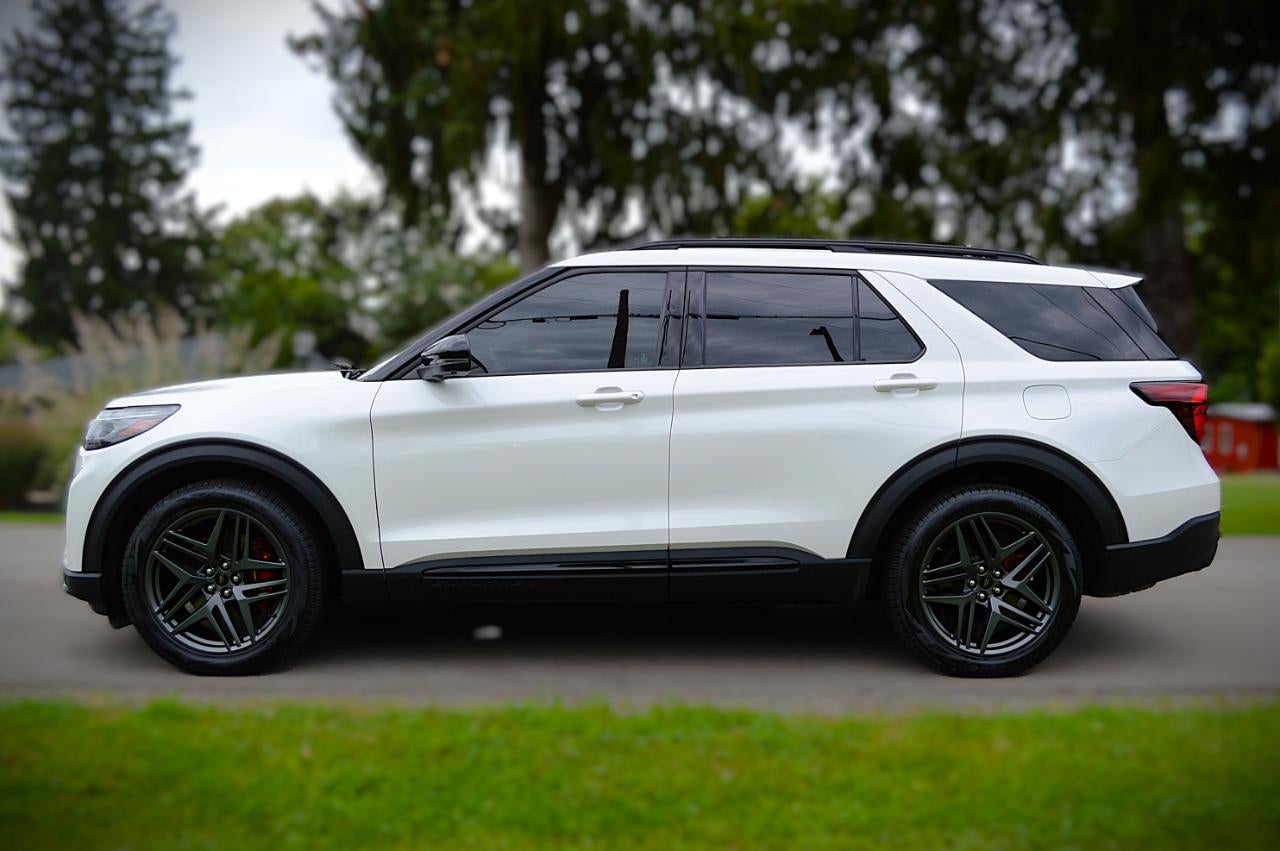 2025 Ford Explorer ST AWD