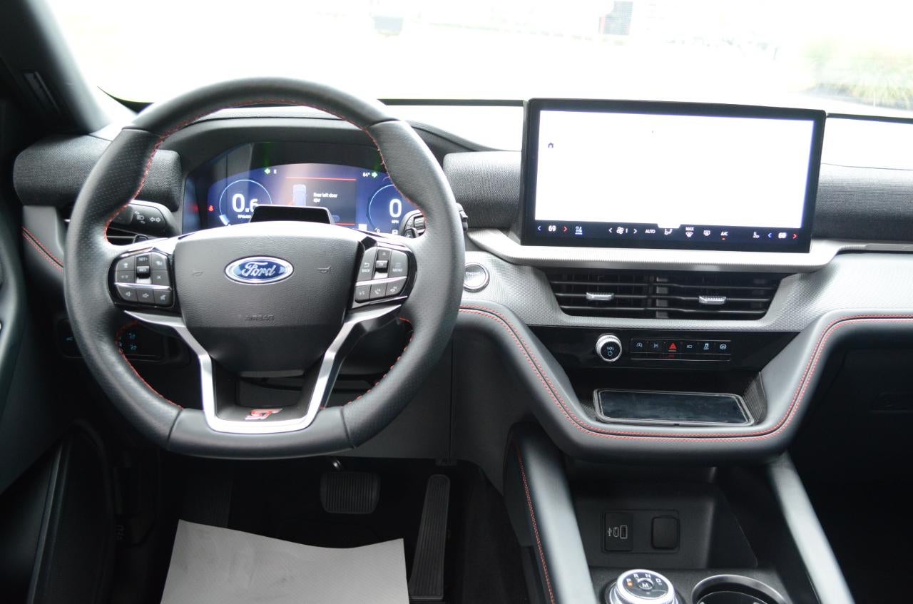 2026 Ford Explorer ST AWD