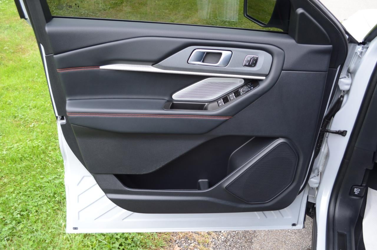 2026 Ford Explorer ST AWD