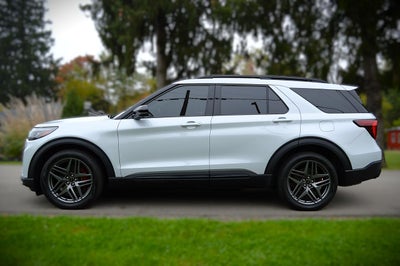 2026 Ford Explorer ST AWD