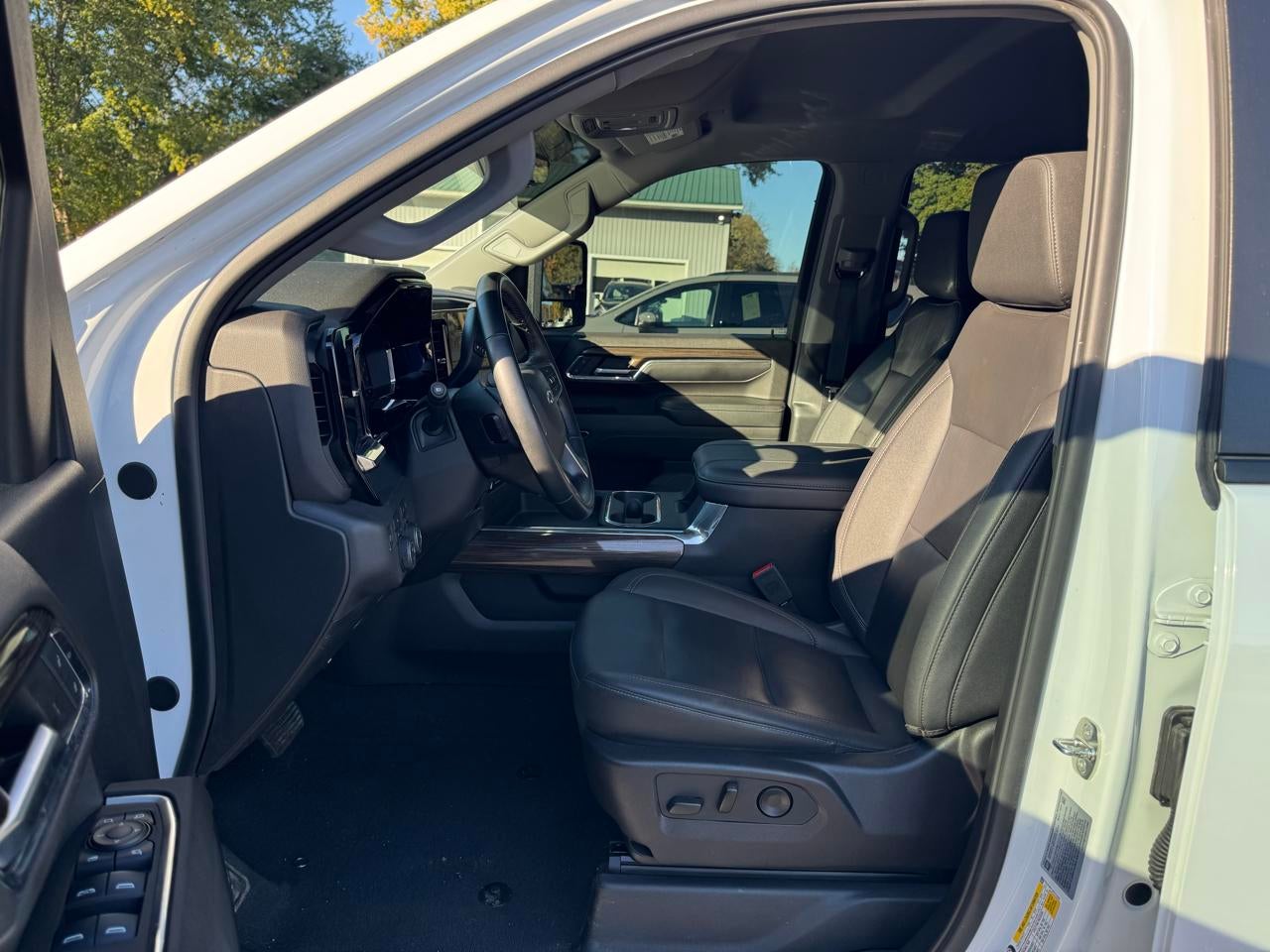 2024 Chevrolet Silverado 2500HD LT Crew Cab Short Box 4WD