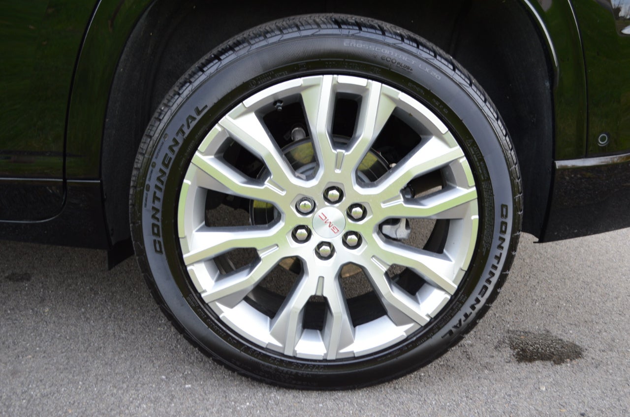 2024 GMC Acadia Denali AWD