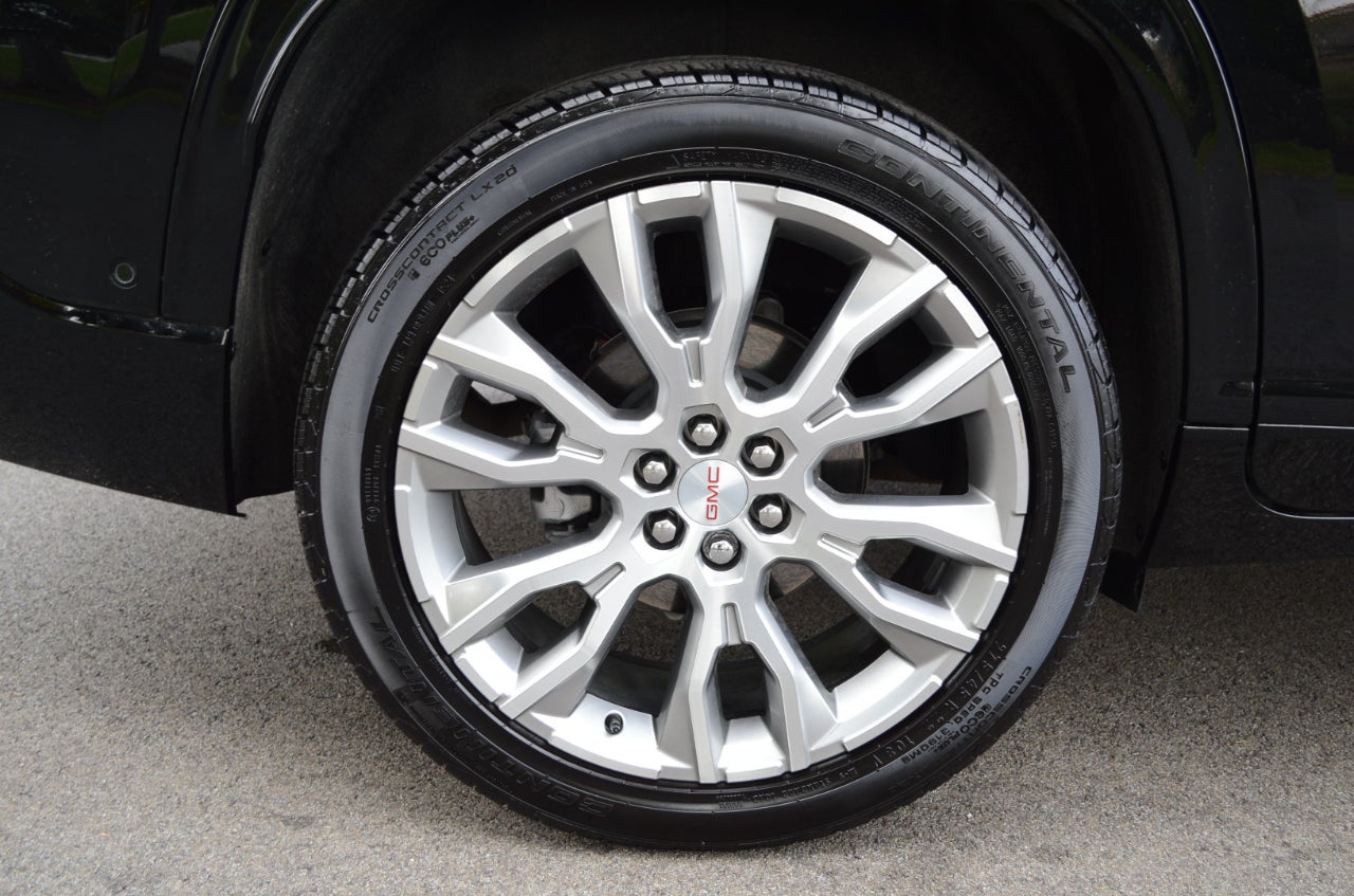 2024 GMC Acadia Denali AWD