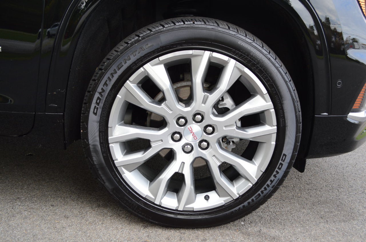 2024 GMC Acadia Denali AWD