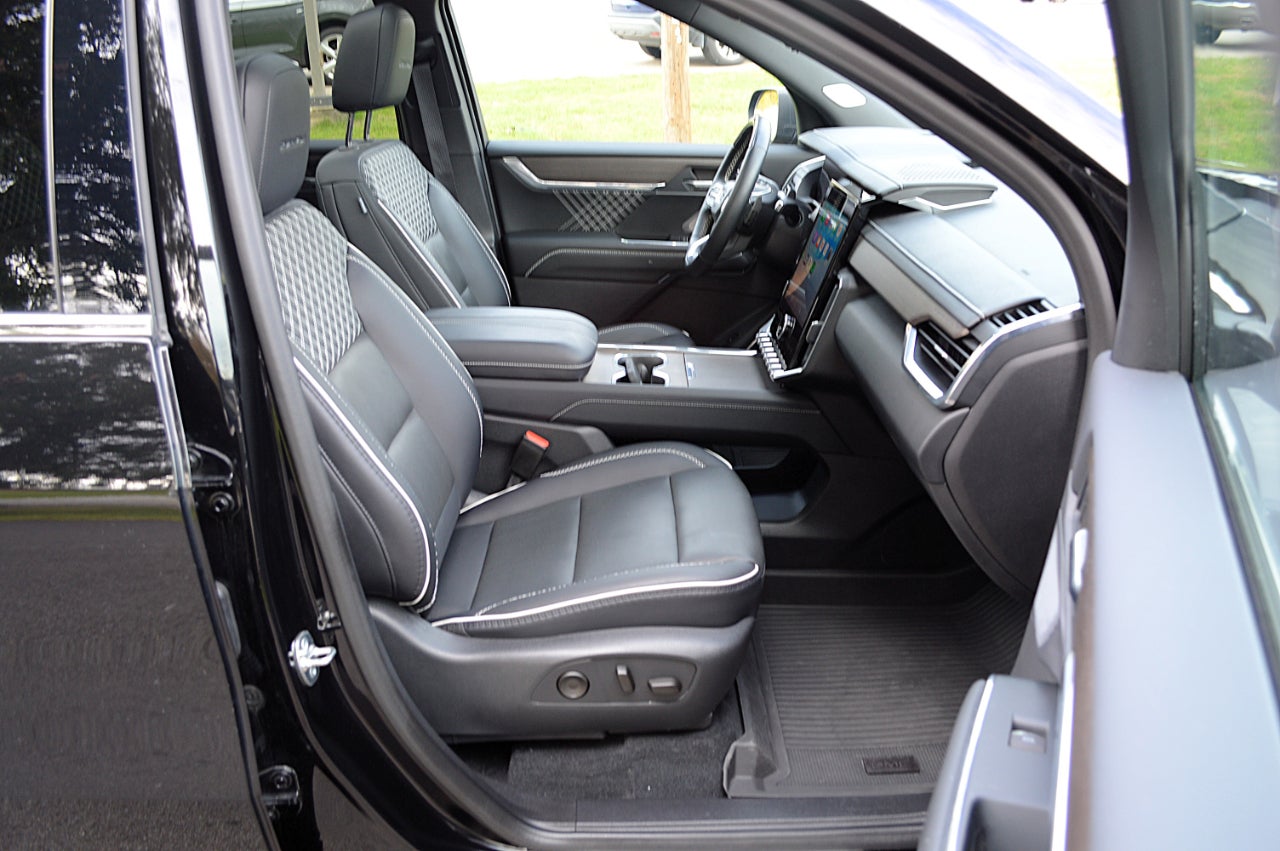 2024 GMC Acadia Denali AWD