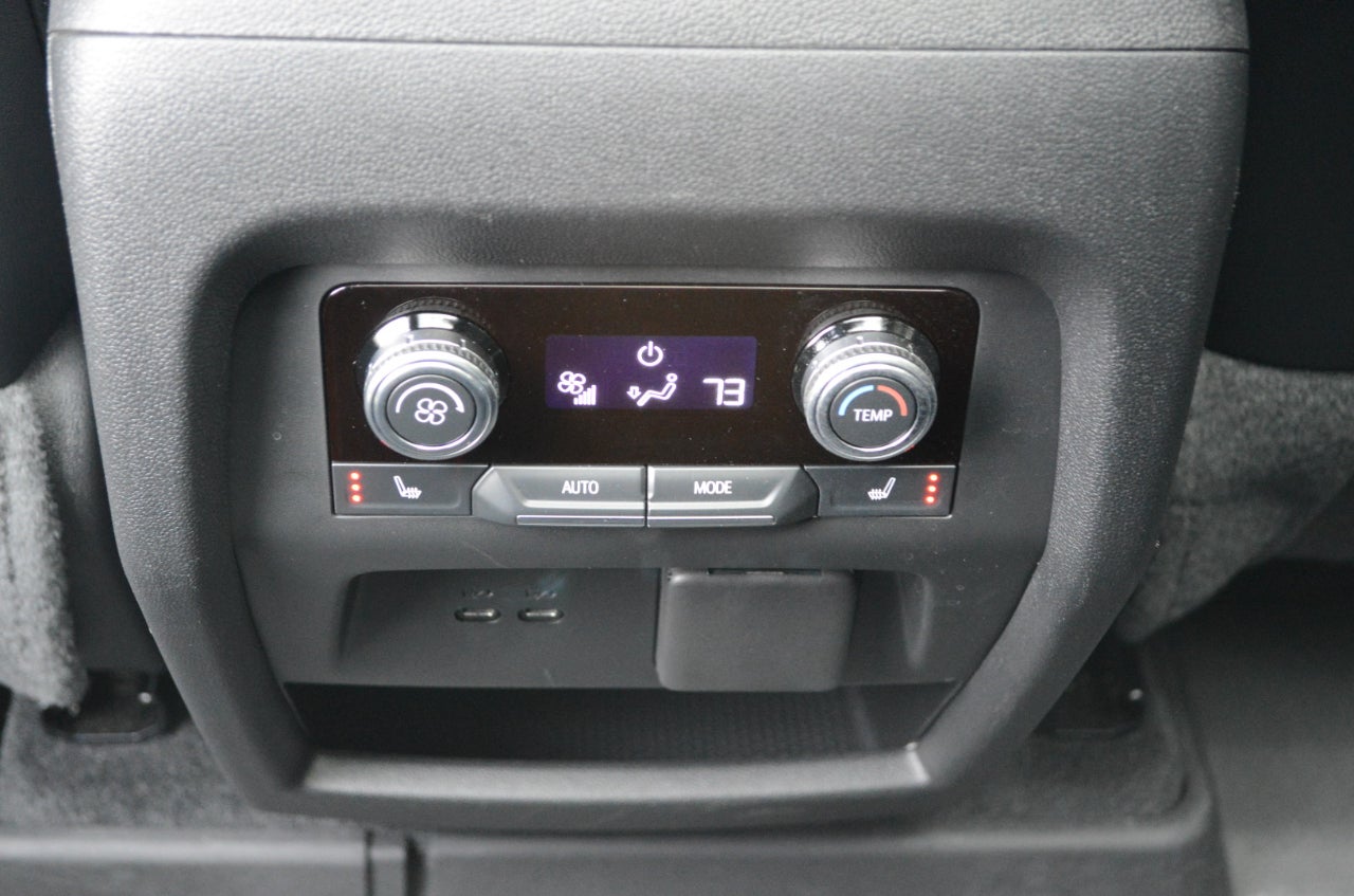 2024 GMC Acadia Denali AWD