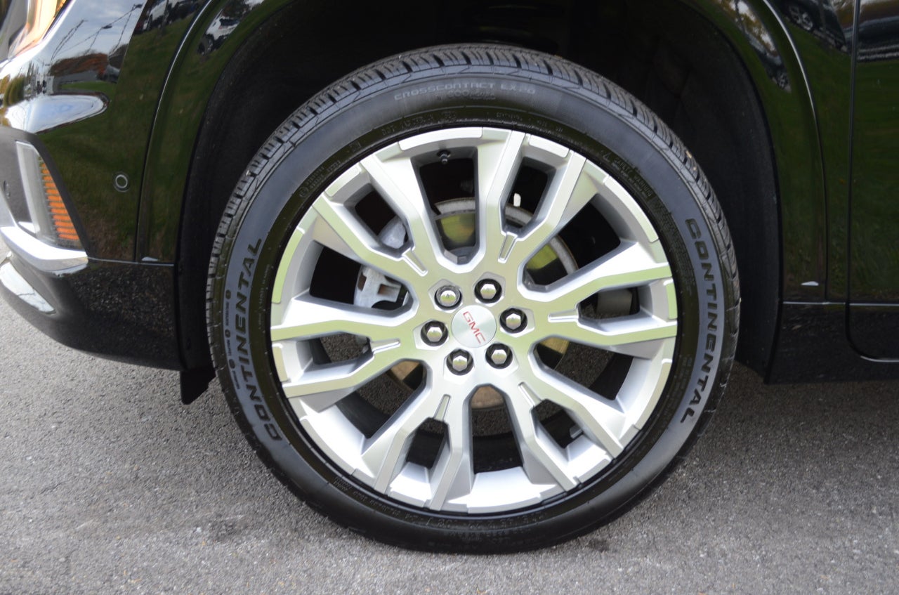 2024 GMC Acadia Denali AWD