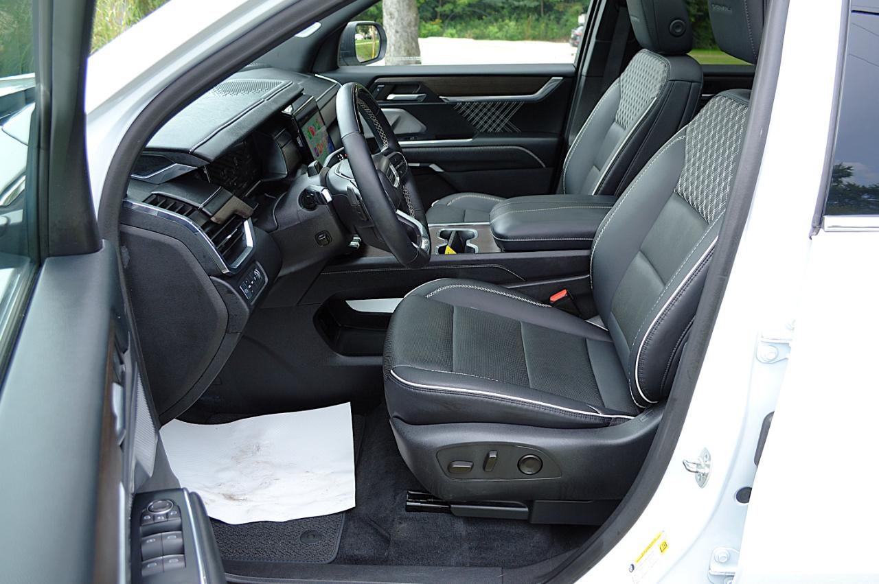 2024 GMC Acadia Denali AWD