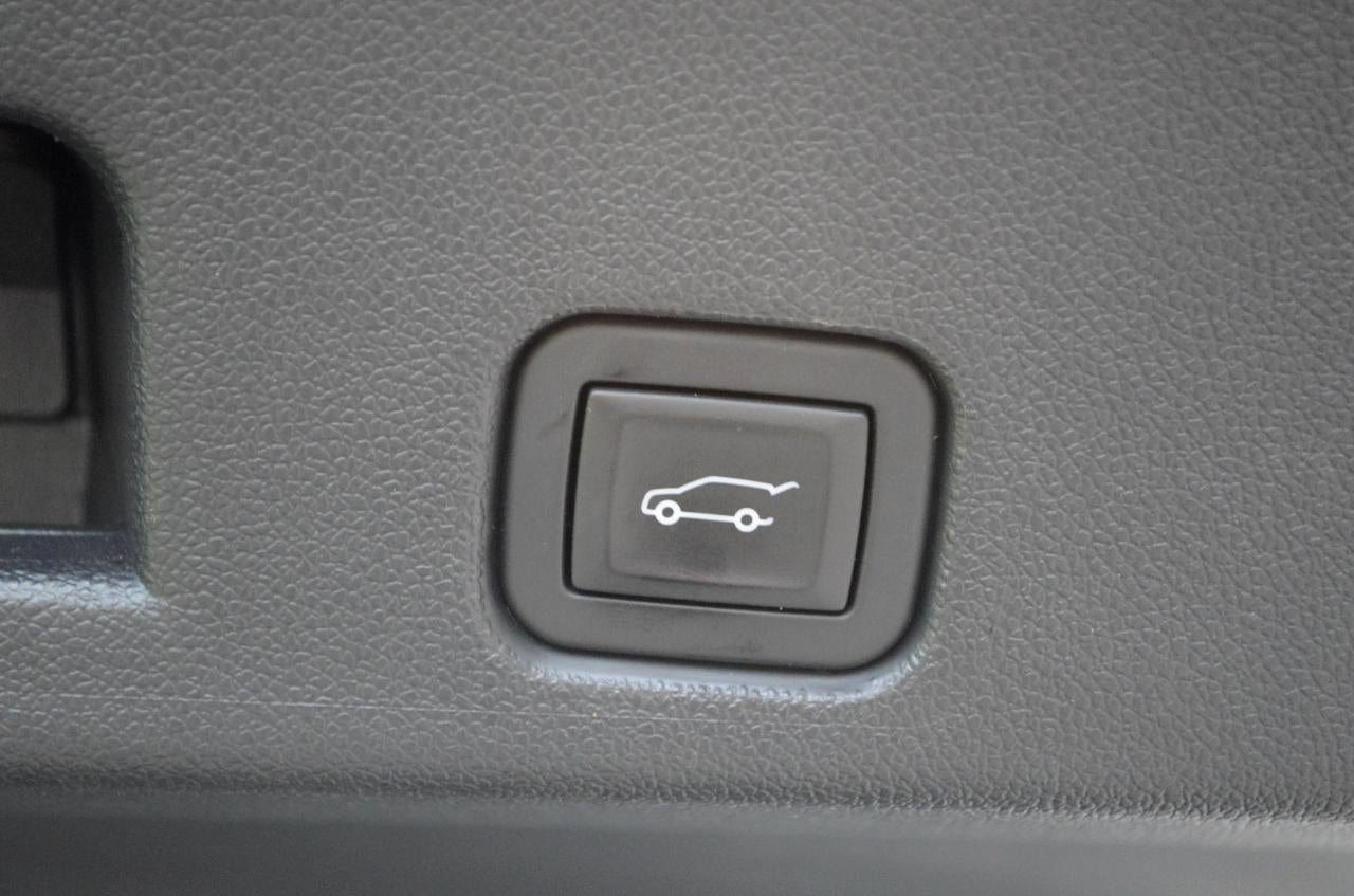 2024 GMC Acadia Denali AWD