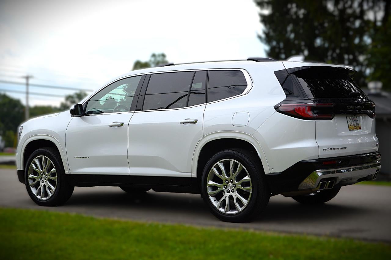 2024 GMC Acadia Denali AWD