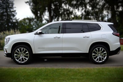 2024 GMC Acadia Denali AWD