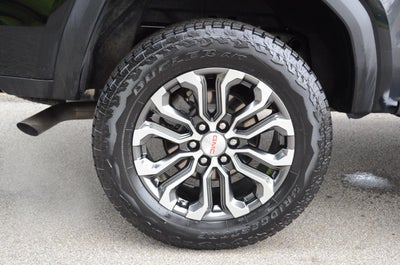 2025 GMC Canyon Denali Crew Cab 4WD