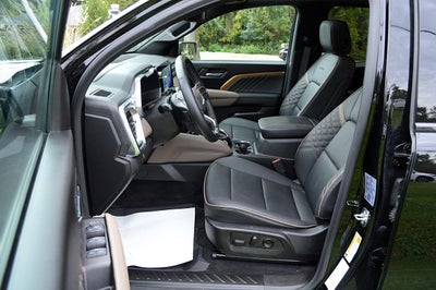 2025 GMC Canyon Denali Crew Cab 4WD