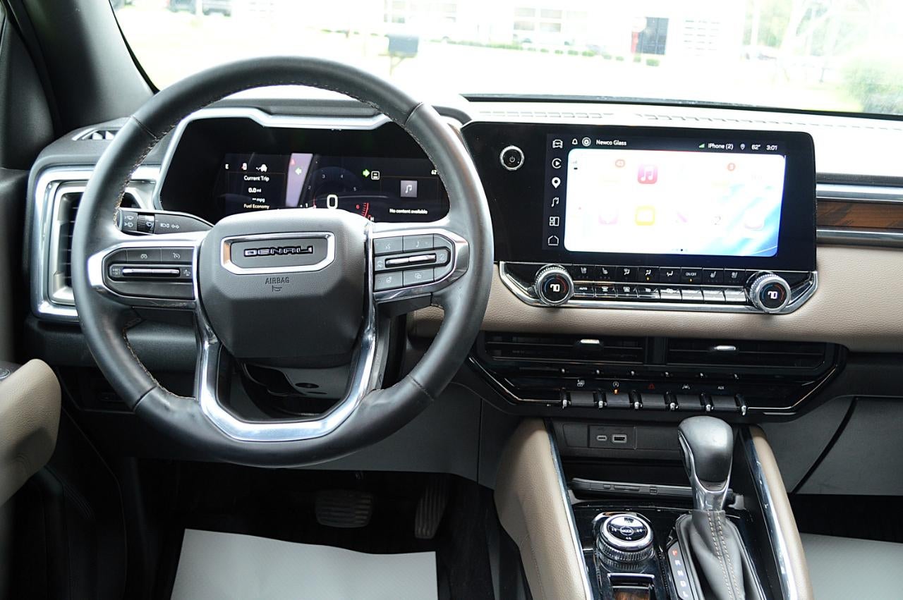 2025 GMC Canyon Denali Crew Cab 4WD
