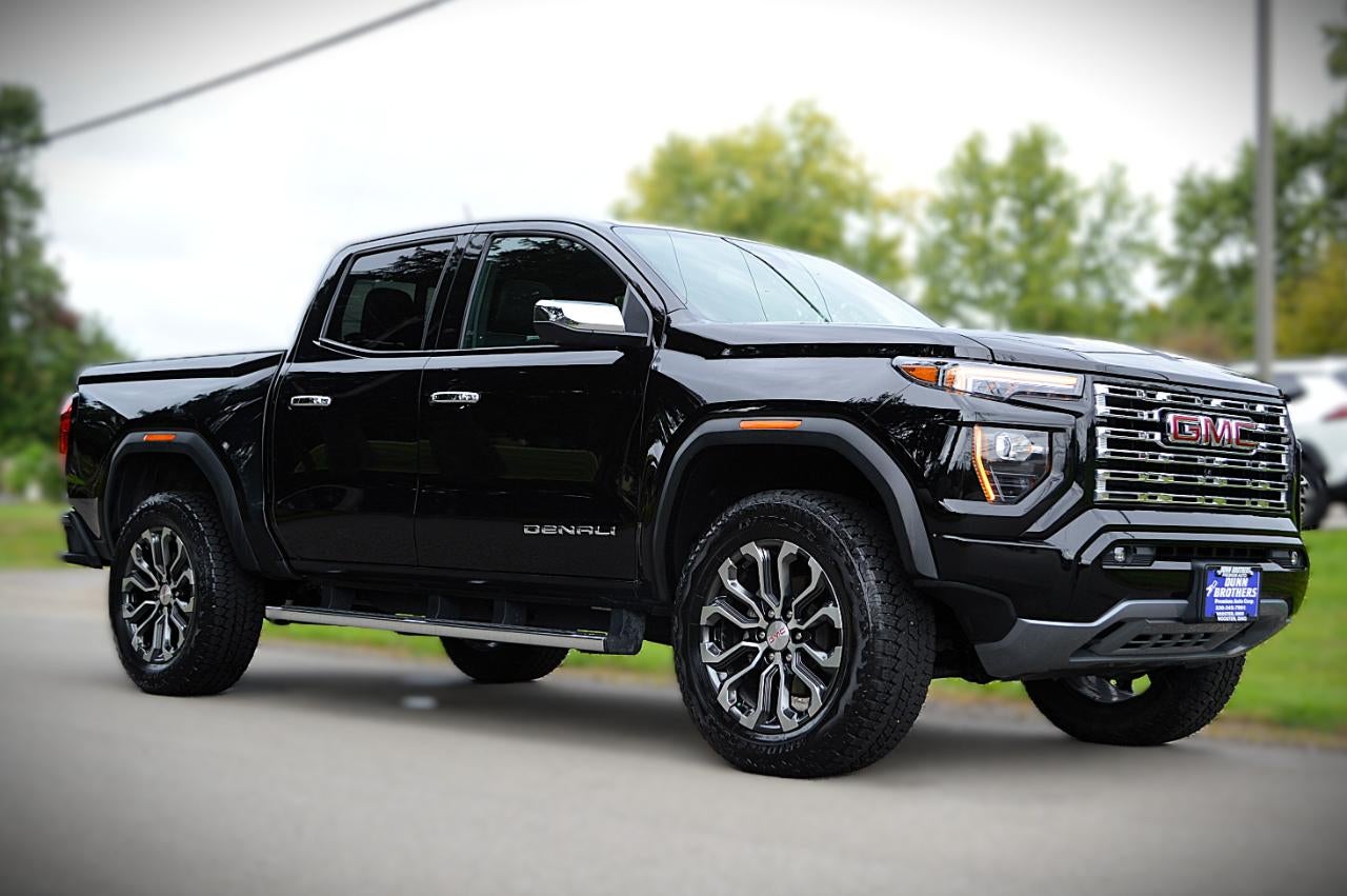2025 GMC Canyon Denali Crew Cab 4WD
