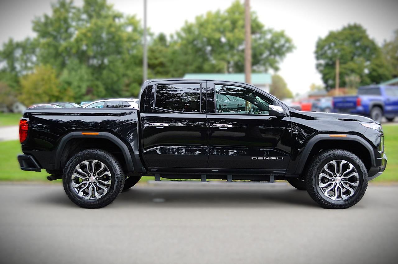2025 GMC Canyon Denali Crew Cab 4WD