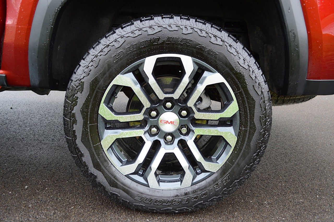 2023 GMC Canyon AT4 Crew Cab 4WD