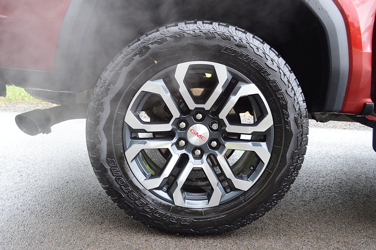 2023 GMC Canyon AT4 Crew Cab 4WD