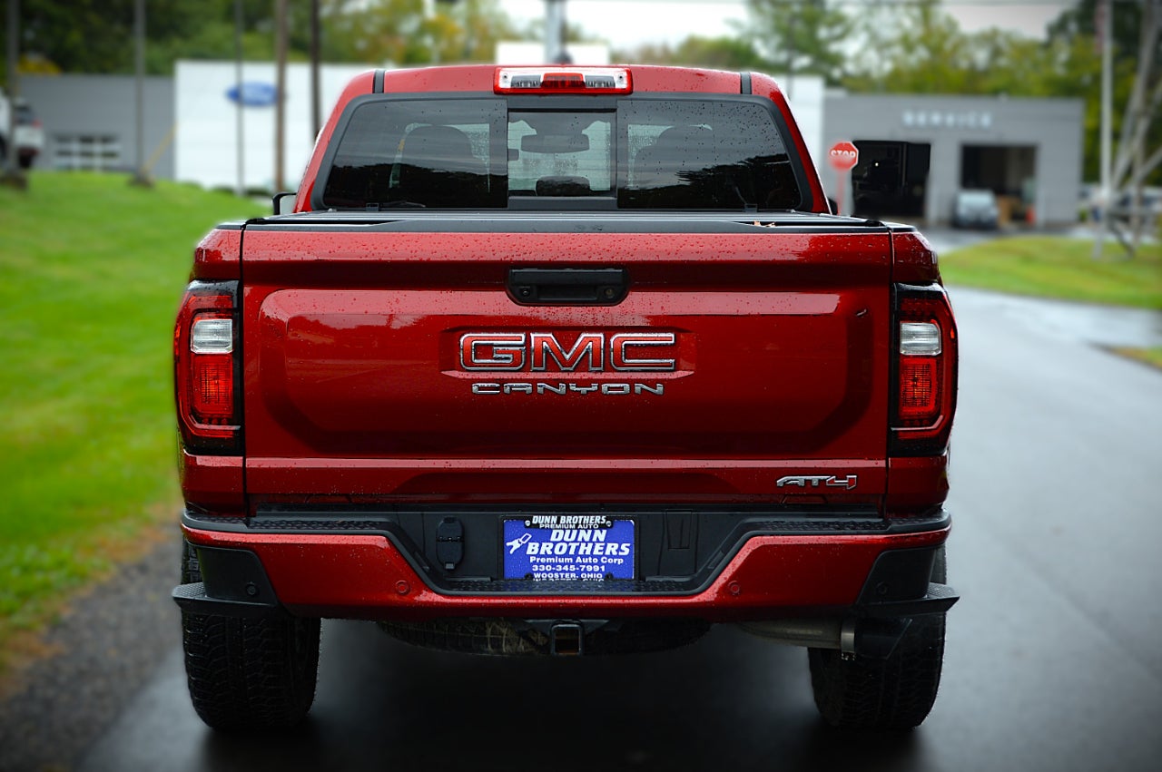 2023 GMC Canyon AT4 Crew Cab 4WD