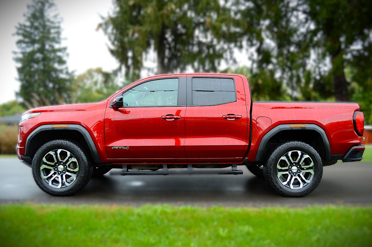 2023 GMC Canyon AT4 Crew Cab 4WD