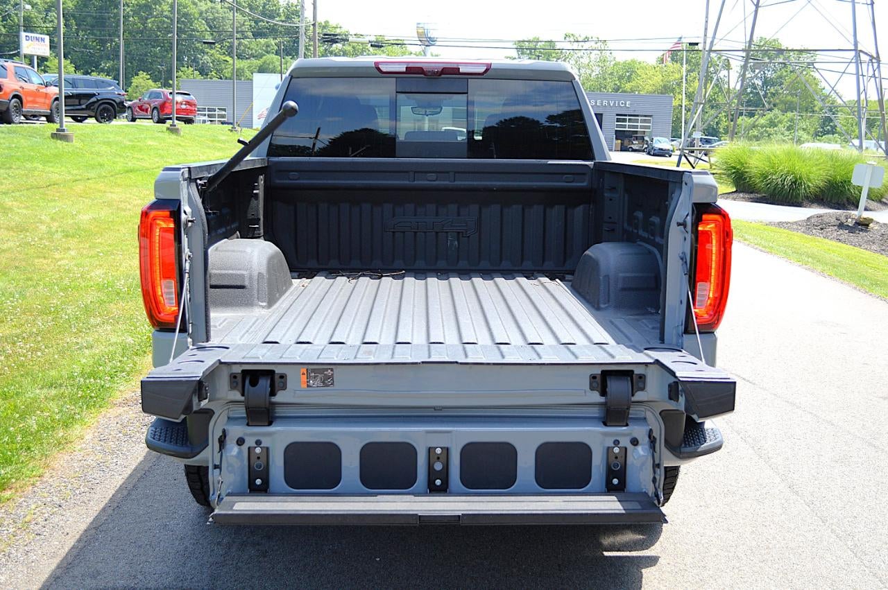2024 GMC Sierra 1500 AT4 Crew Cab 4WD