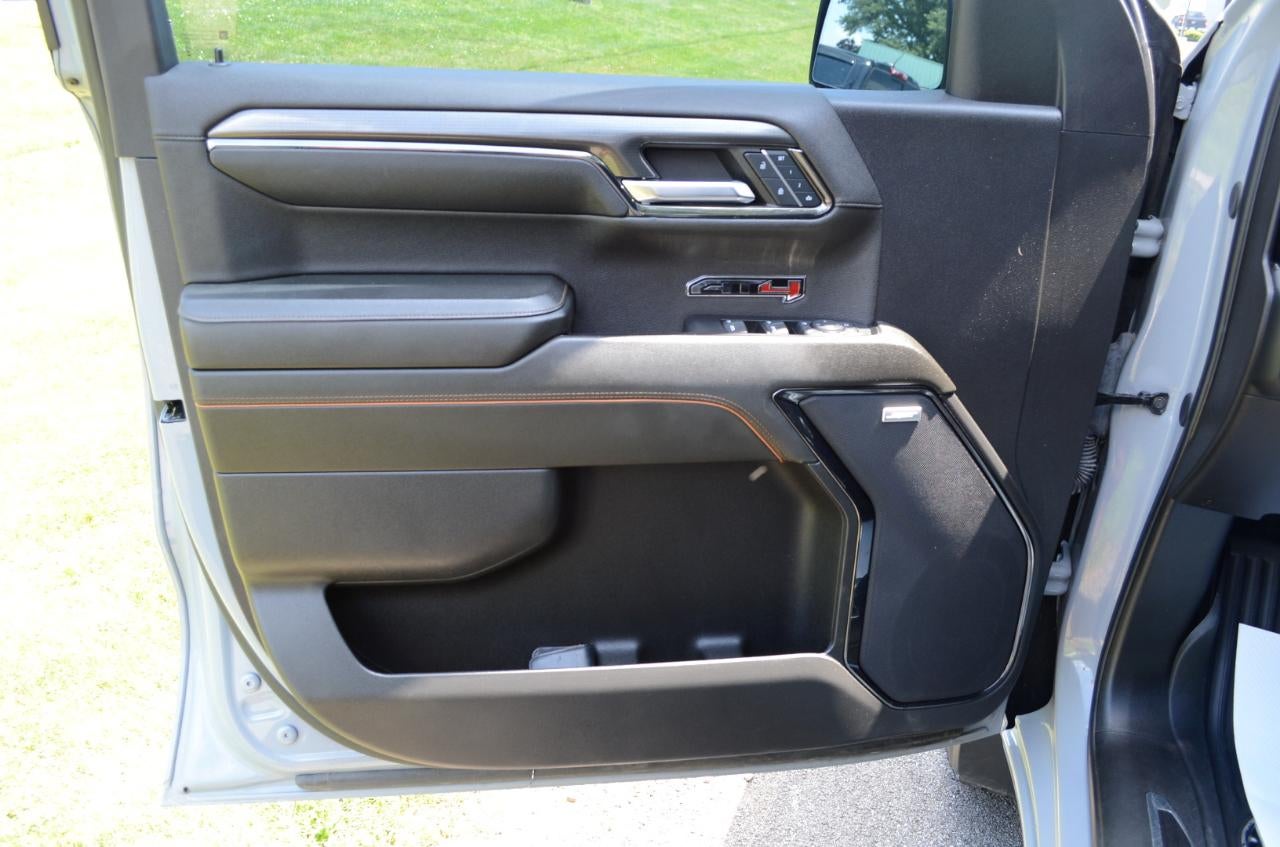 2024 GMC Sierra 1500 AT4 Crew Cab 4WD