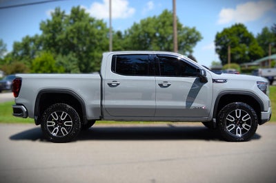 2024 GMC Sierra 1500 AT4 Crew Cab 4WD