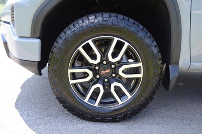 2024 GMC Sierra 1500 AT4 Crew Cab 4WD