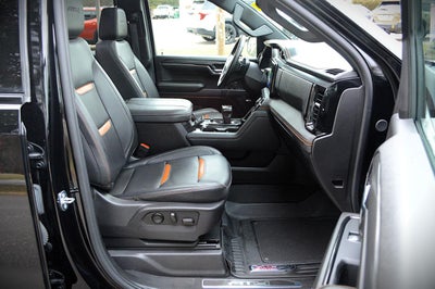 2024 GMC Sierra 1500 AT4 Crew Cab 4WD