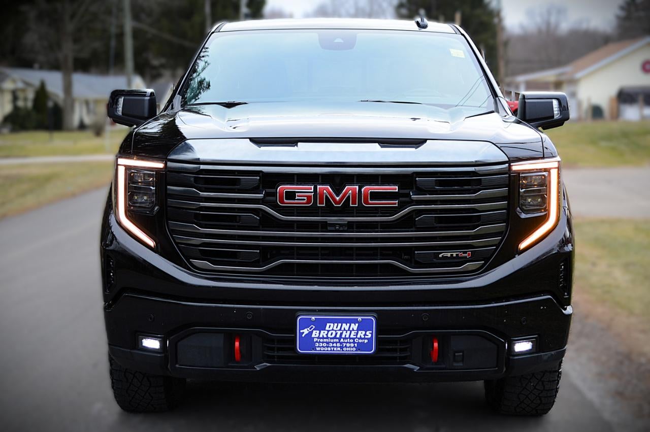 2024 GMC Sierra 1500 AT4 Crew Cab 4WD