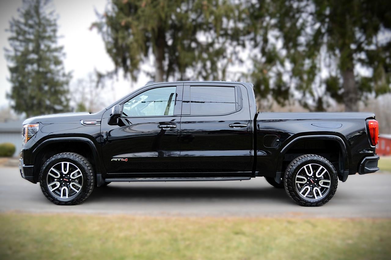 2024 GMC Sierra 1500 AT4 Crew Cab 4WD