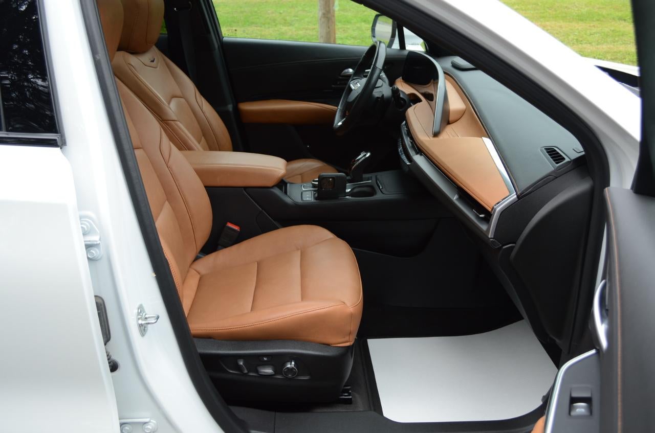 2025 Cadillac XT4 Sport AWD