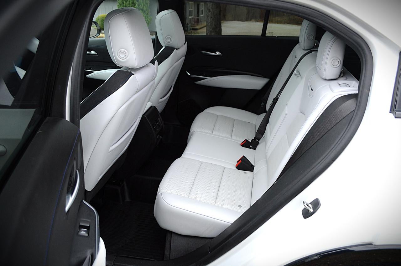 2024 Cadillac XT4 Sport AWD