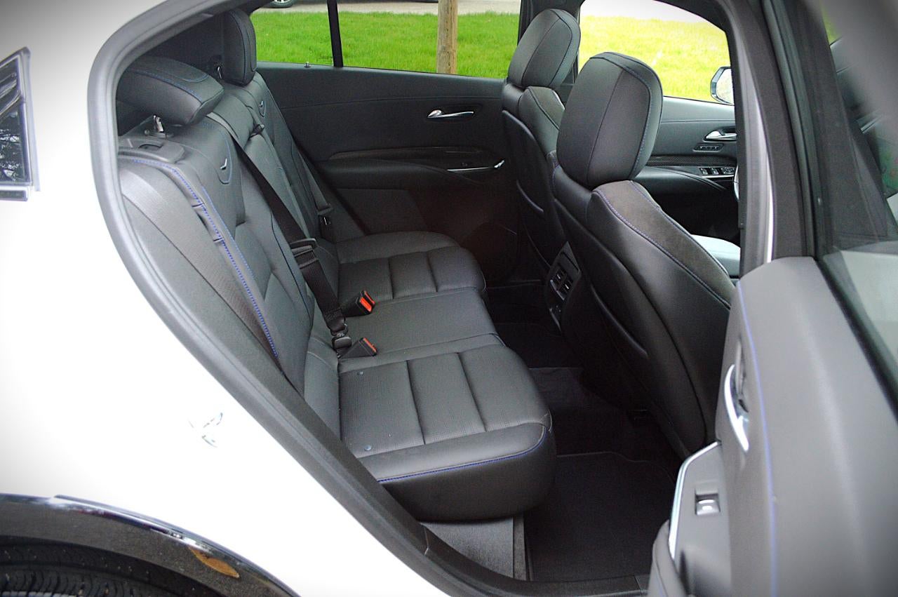 2024 Cadillac XT4 Sport AWD